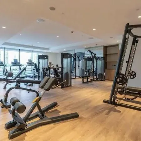 Spacious 3Br Plus Maids Burj Khalifa View Dubai Exterior photo