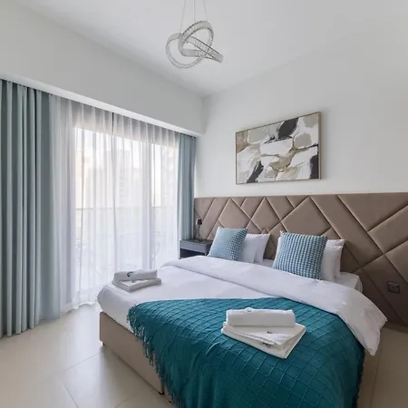 Spacious 3Br Plus Maids Burj Khalifa View Dubai Exterior photo