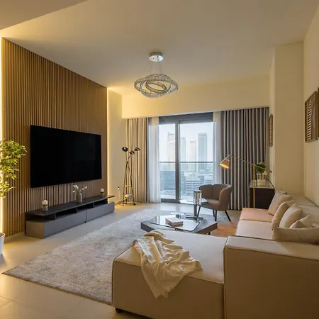 Spacious 3Br Plus Maids Burj Khalifa View Dubai Exterior photo