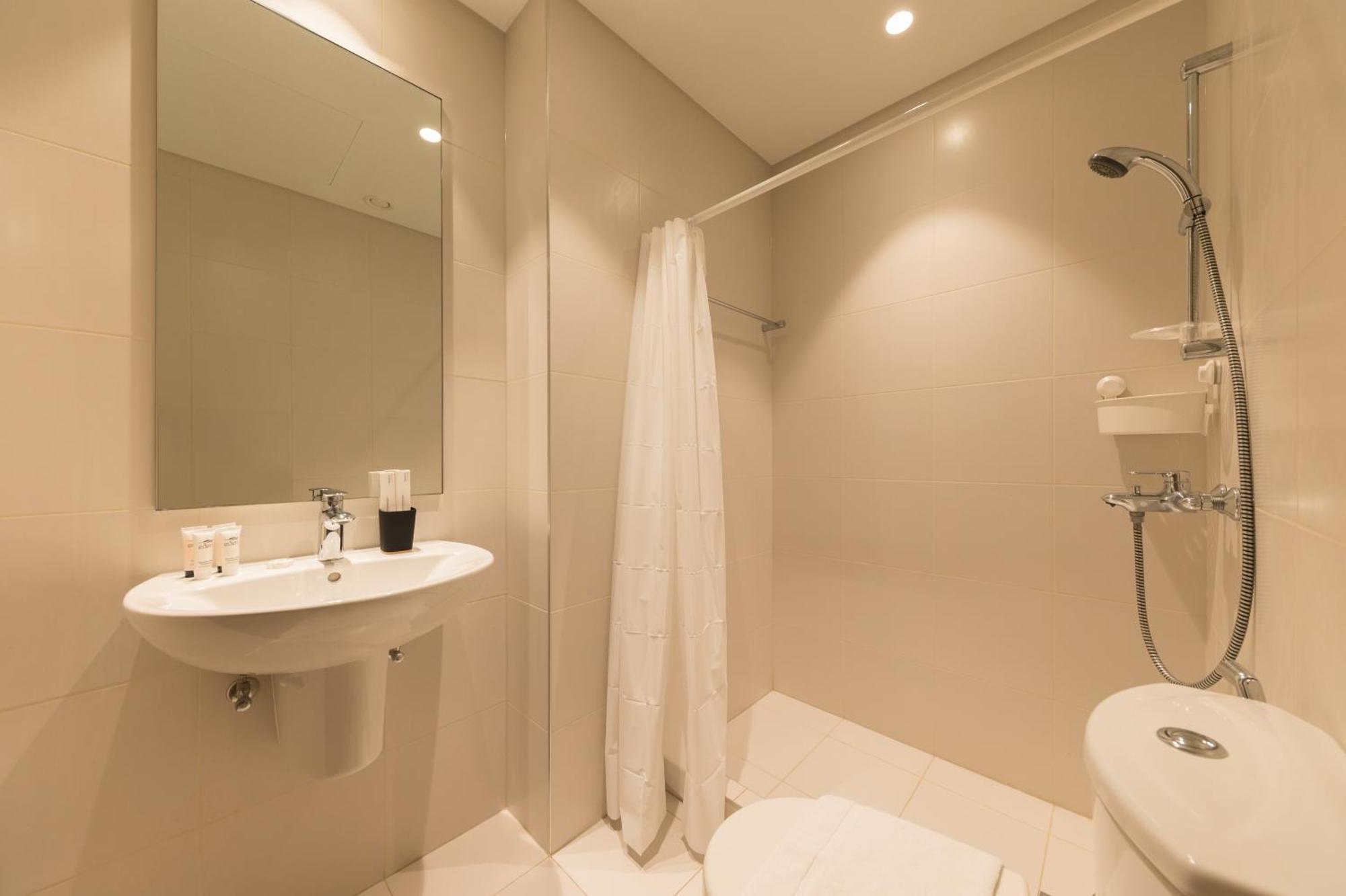 Apartment Spacious 3br Maids Burj Khalifa View