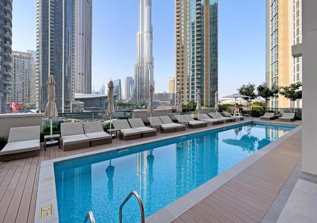 Spacious 3br Maids Burj Khalifa View Dubai