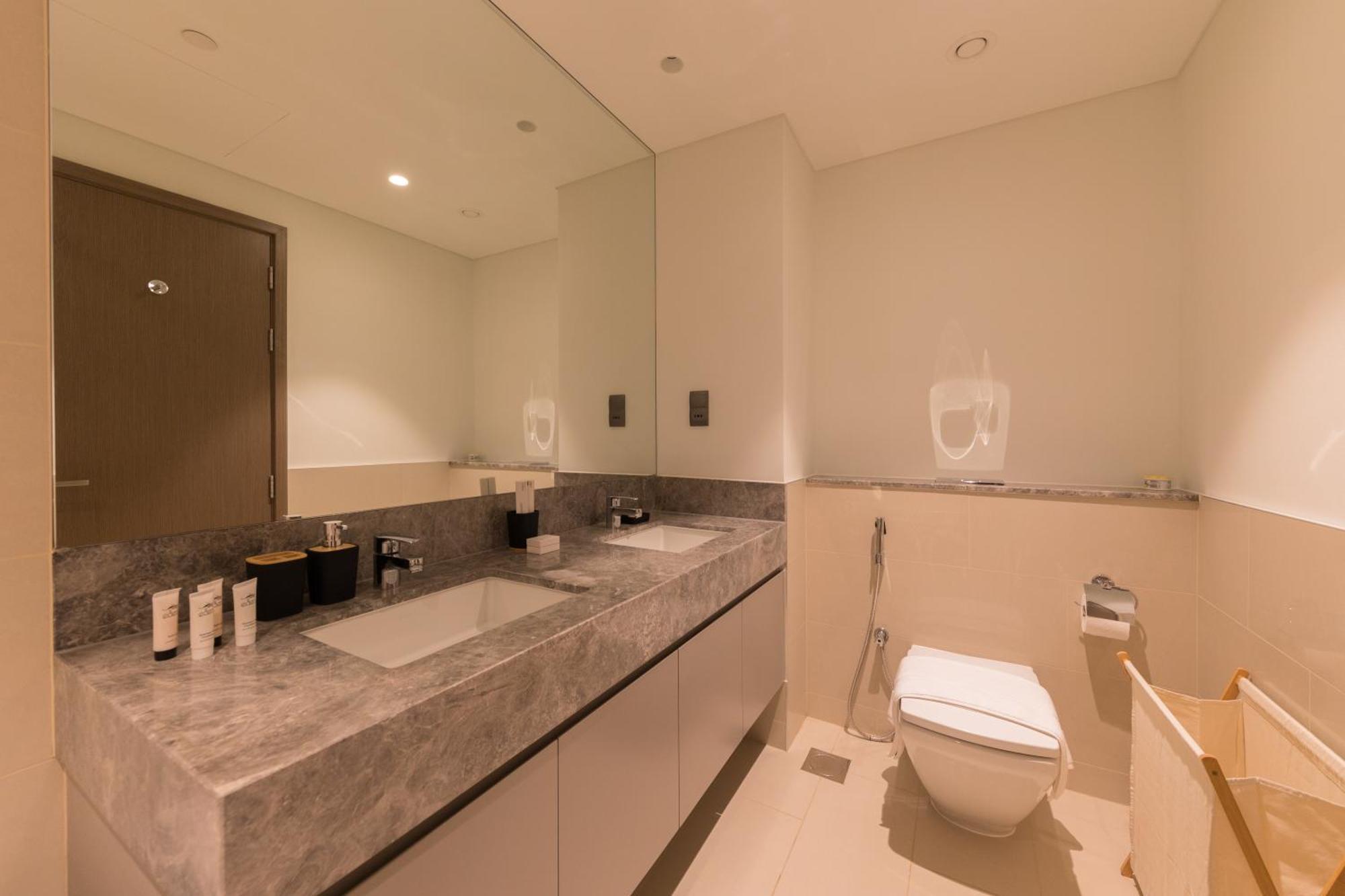 Spacious 3br Maids Burj Khalifa View * Dubai