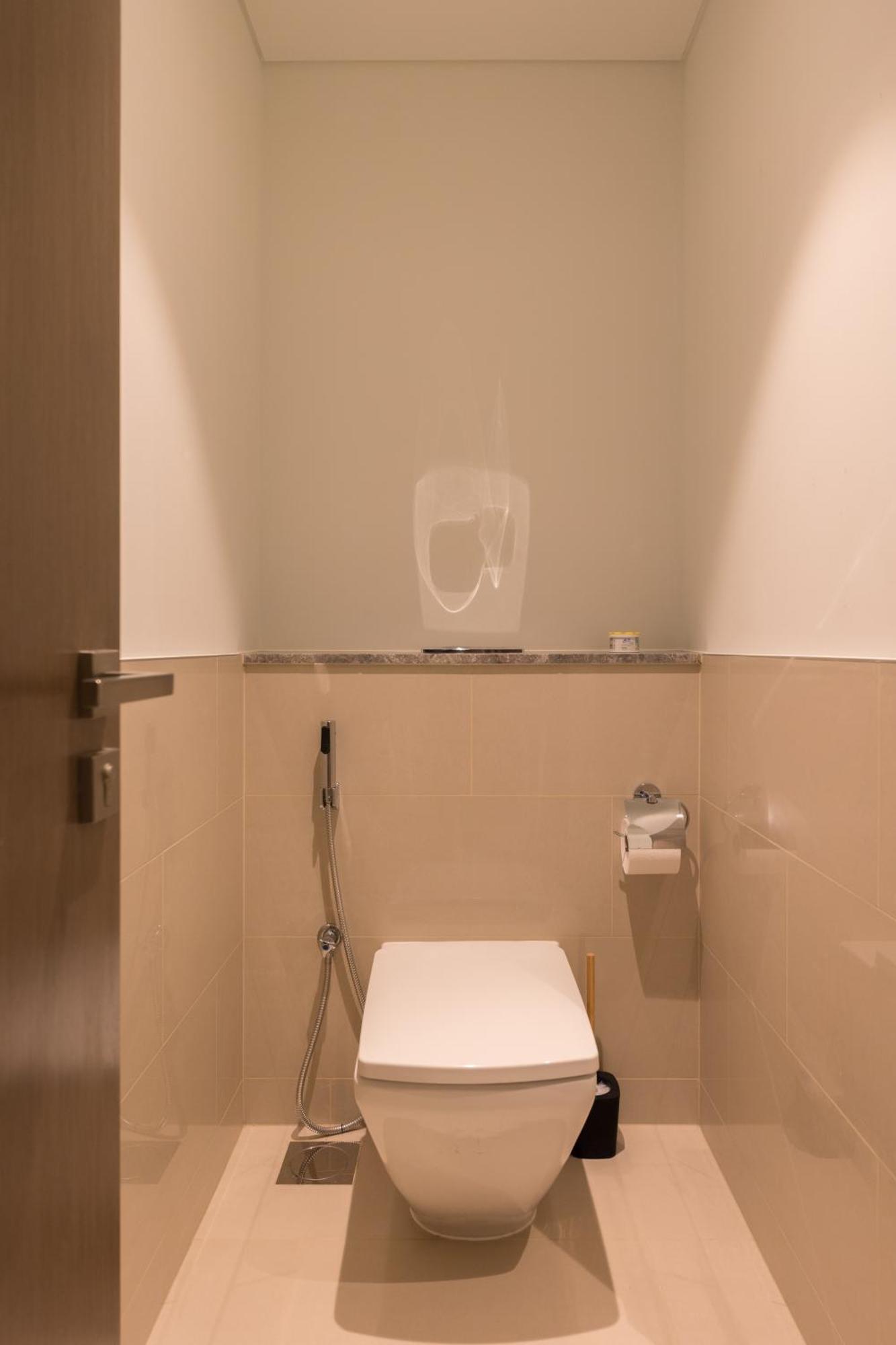 Spacious 3br Maids Burj Khalifa View Apartment