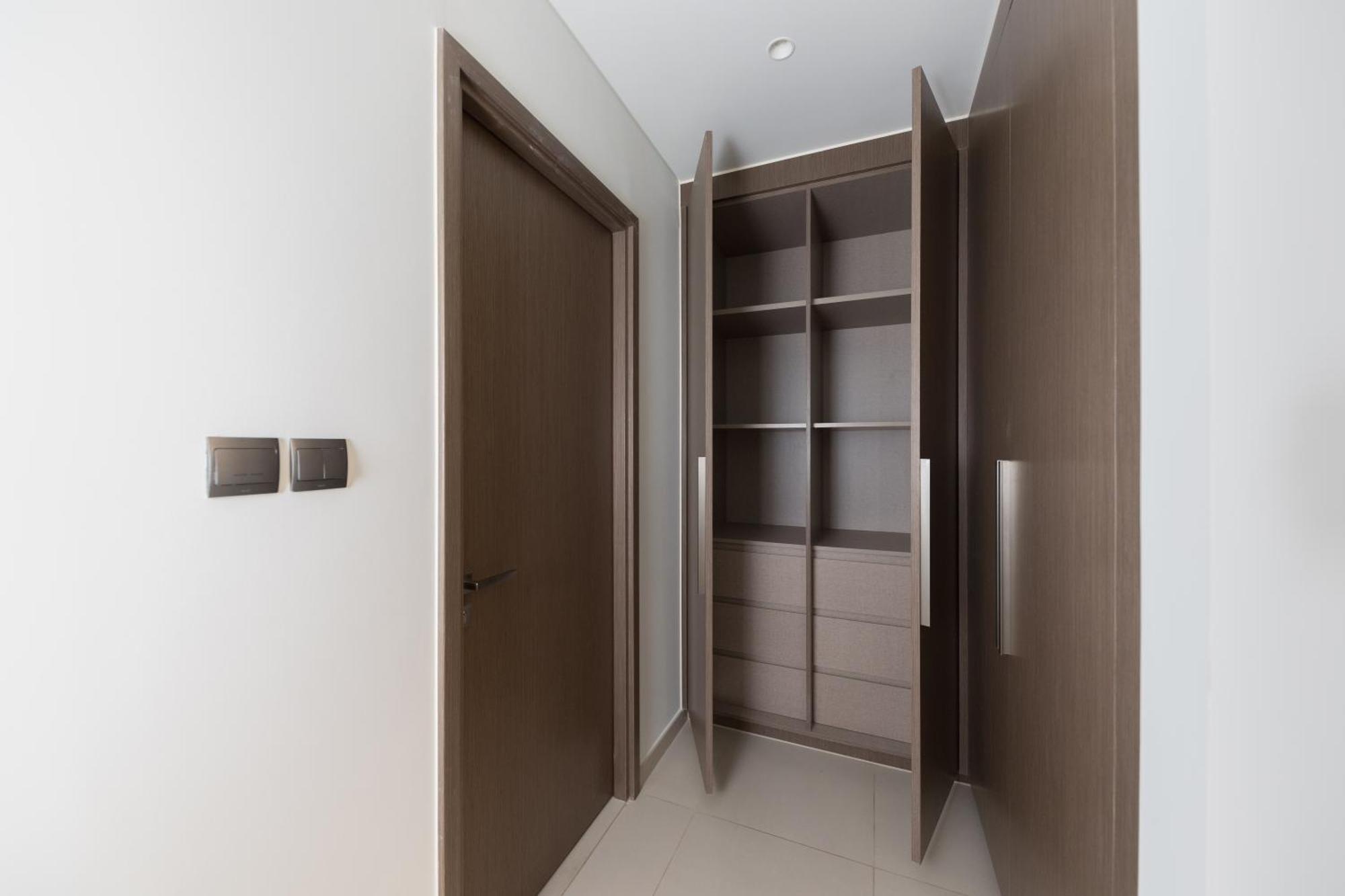 Spacious 3br Maids Burj Khalifa View Apartment *
